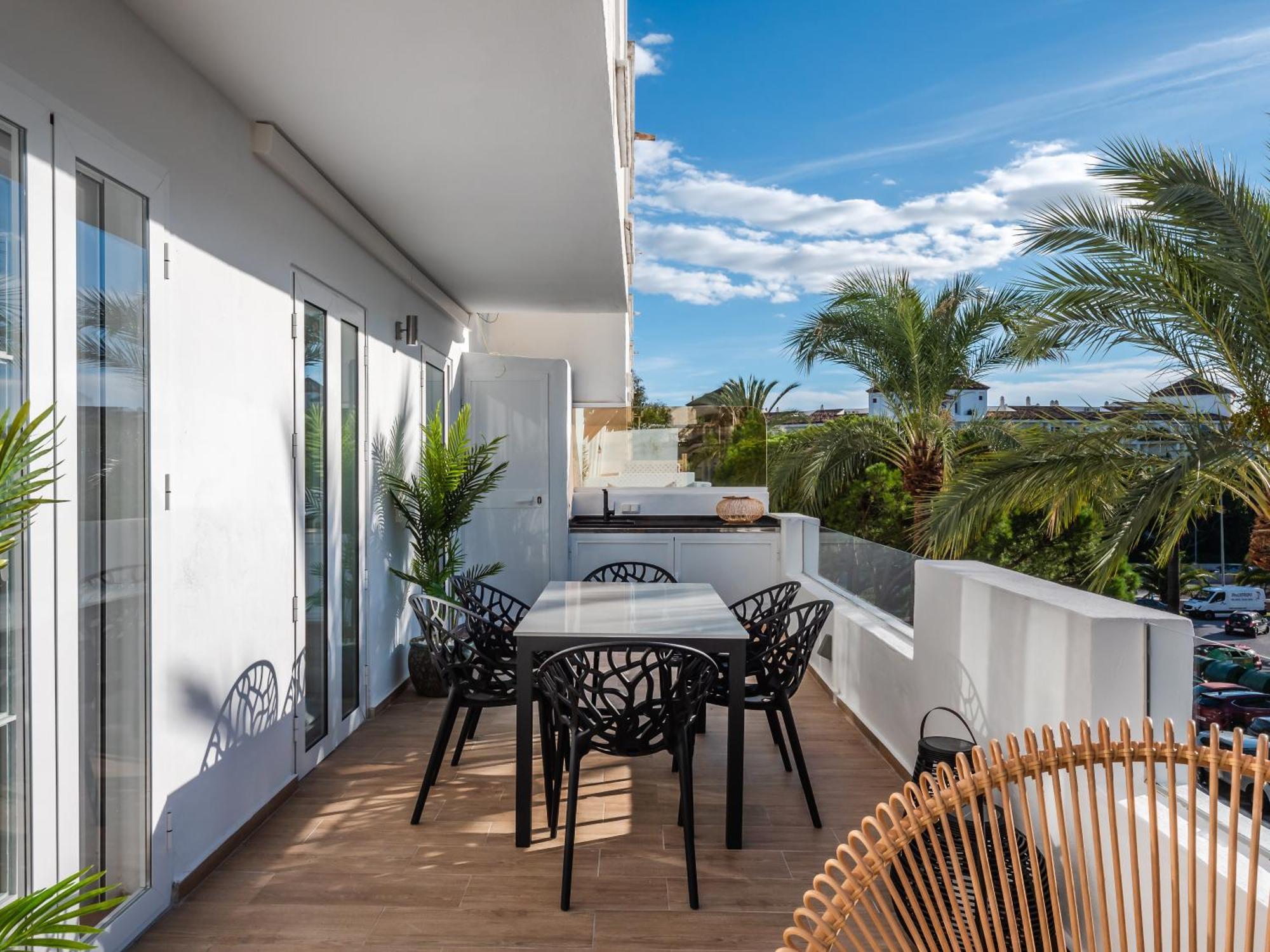 3 Bdrm Stylish Apt W Pool In Puerto Banus มาร์เบยา ภายนอก รูปภาพ