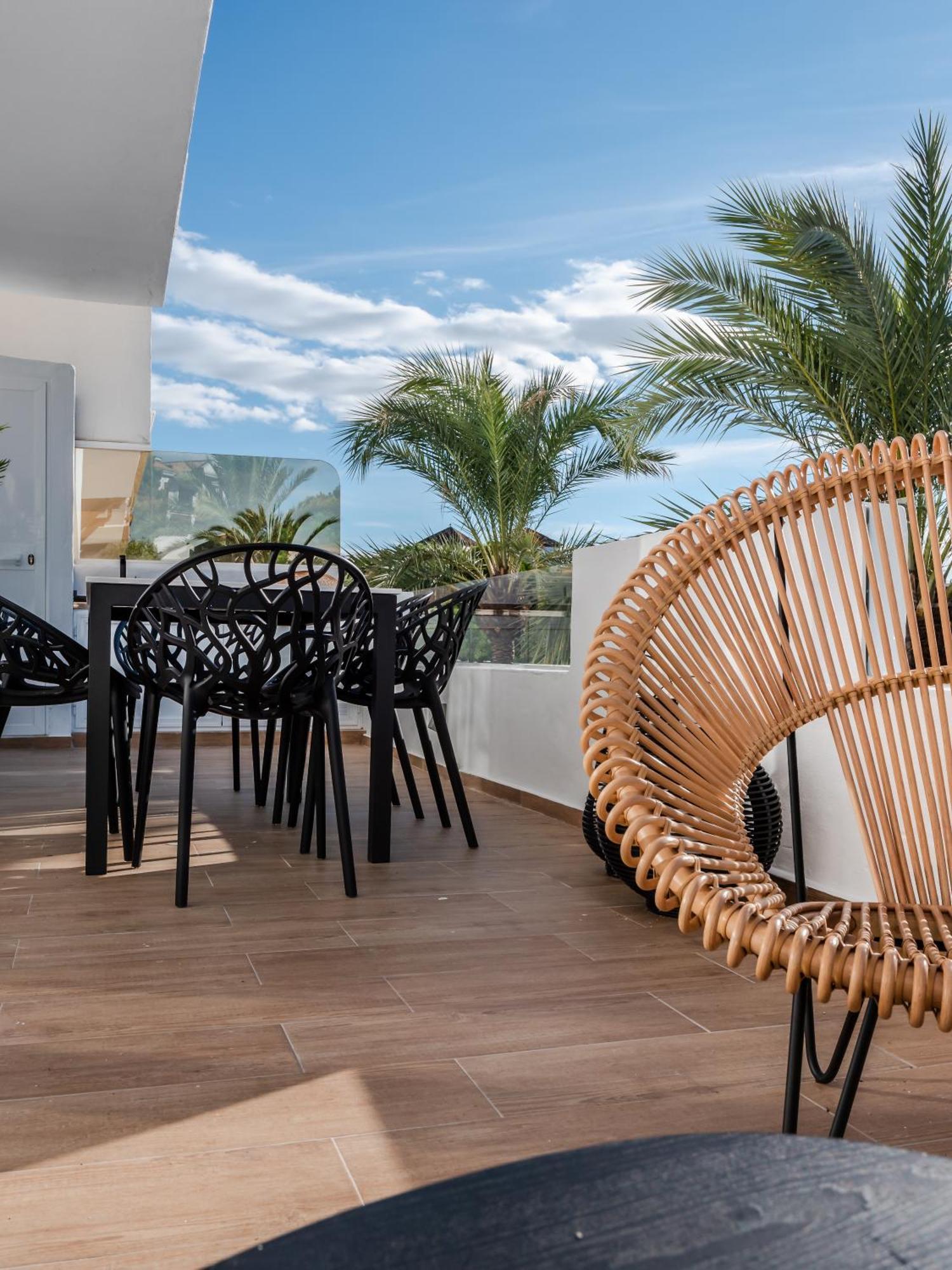 3 Bdrm Stylish Apt W Pool In Puerto Banus มาร์เบยา ภายนอก รูปภาพ